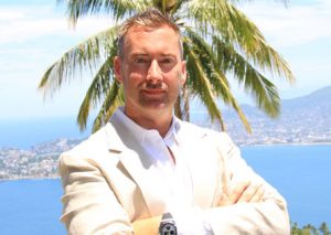 jeff-berwick-white-suit